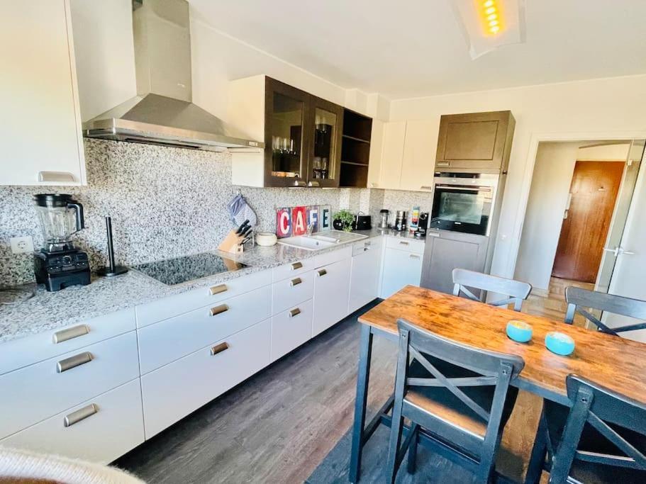Big Penthouse 2 Bedrooms In Center With Parking And Largeterrace-41 Luxembourg Exterior photo